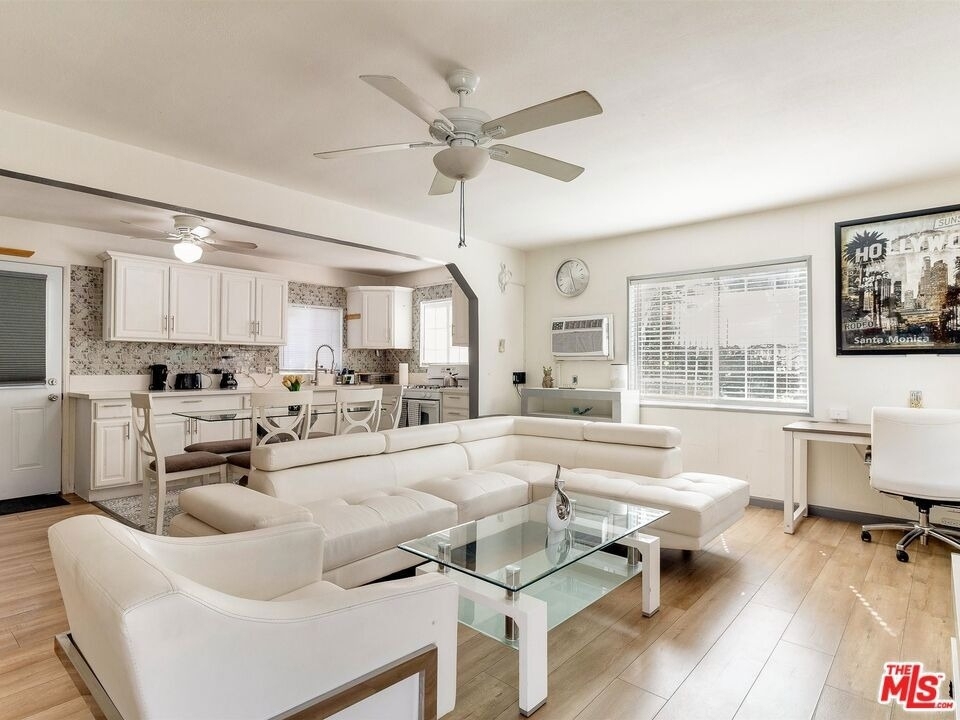 138 S Madison Avenue - Photo 7