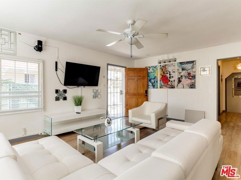 138 S Madison Avenue - Photo 5