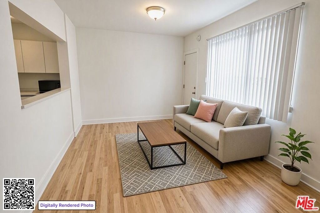 1238 W Adams Boulevard - Photo 1