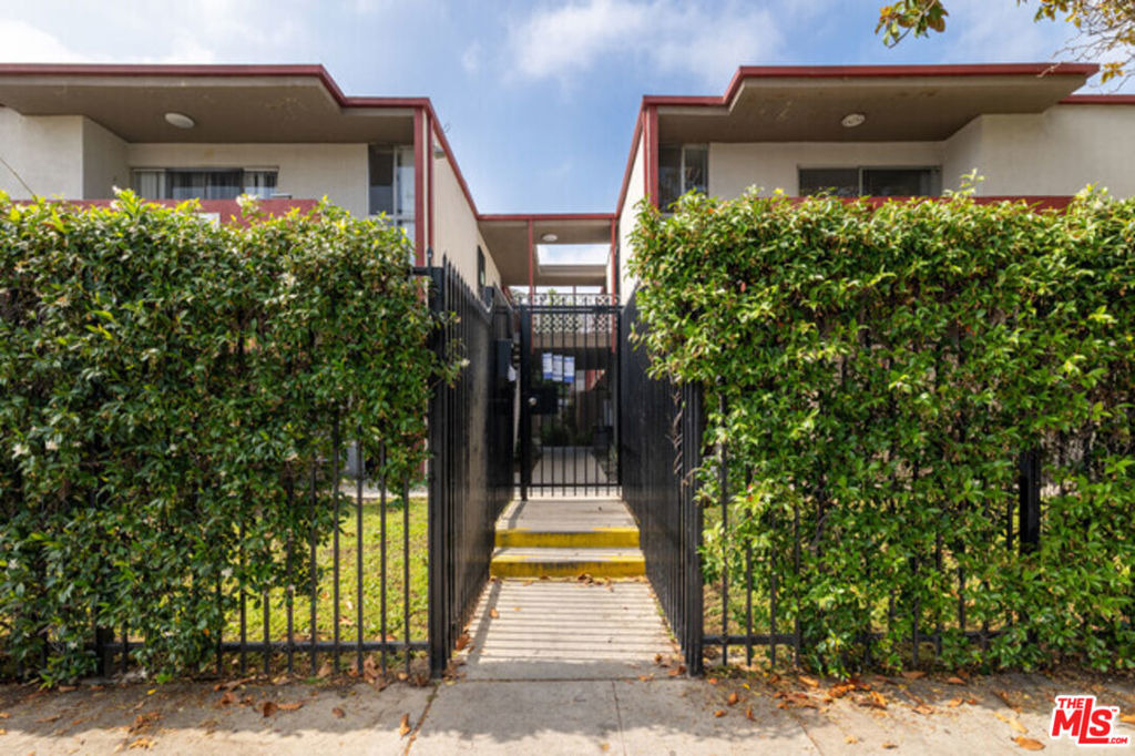 1208 W Adams Boulevard - Photo 4