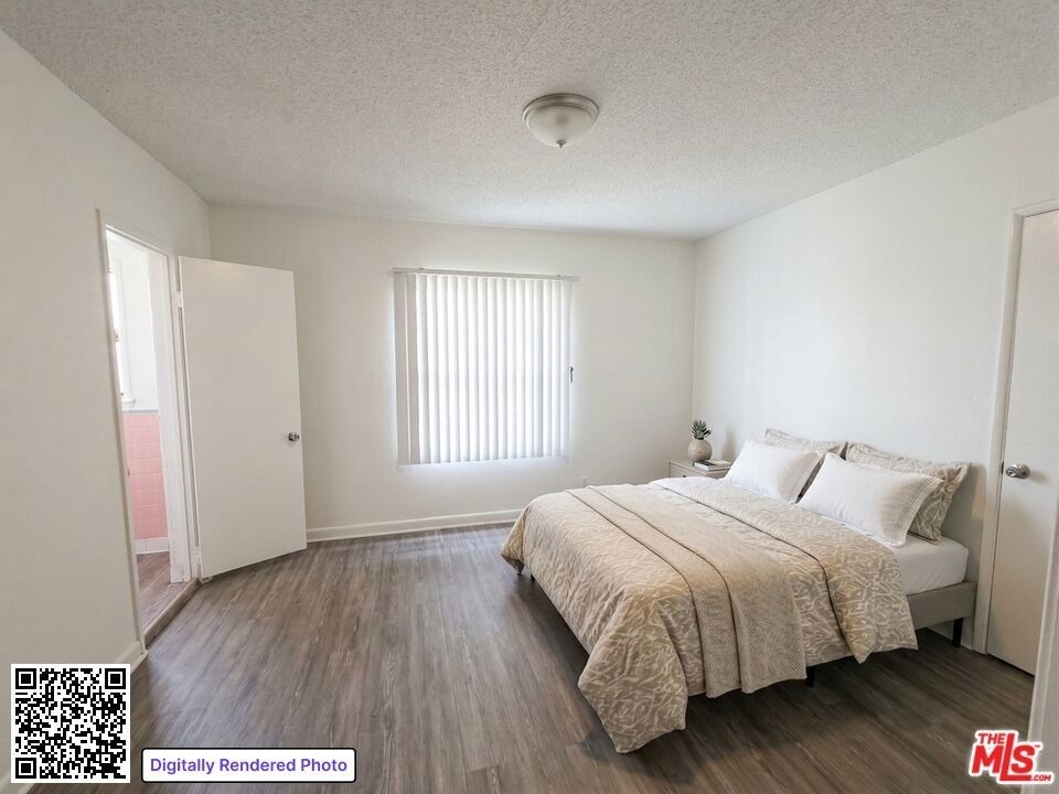 1208 W Adams Boulevard - Photo 1