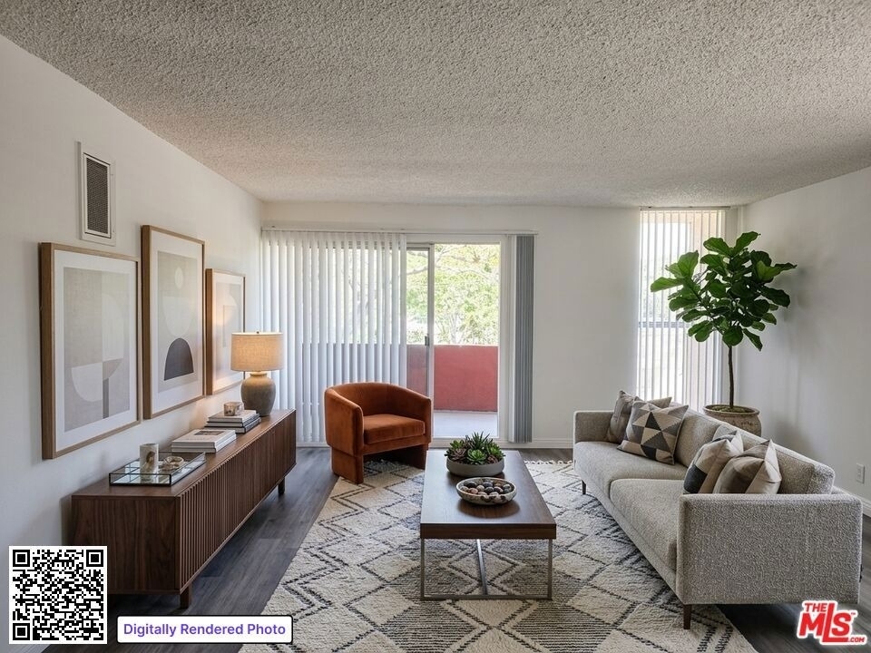 1208 W Adams Boulevard - Photo 0