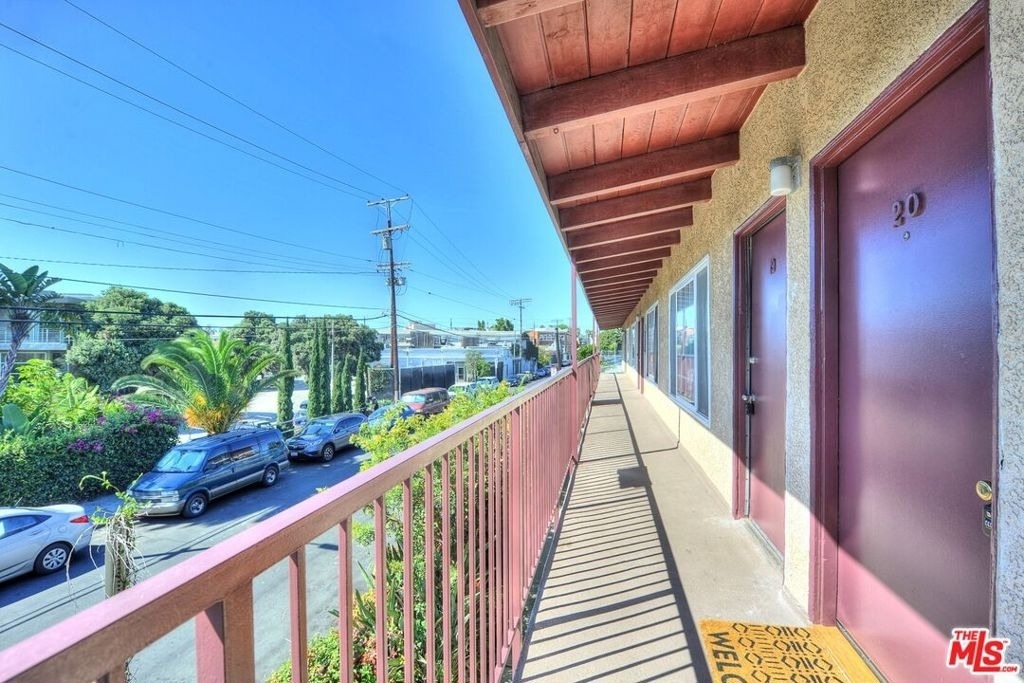313 Mildred Avenue - Photo 15