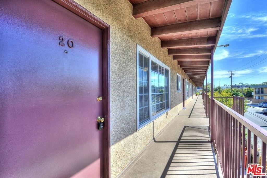 313 Mildred Avenue - Photo 14