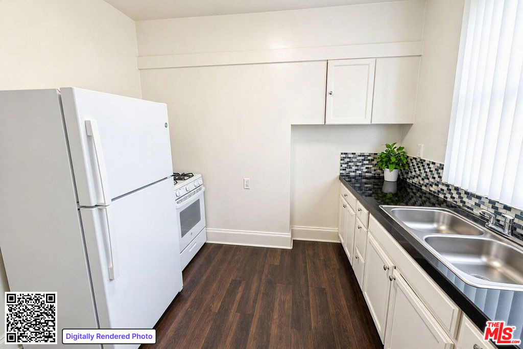 2126 S Oak Street - Photo 3