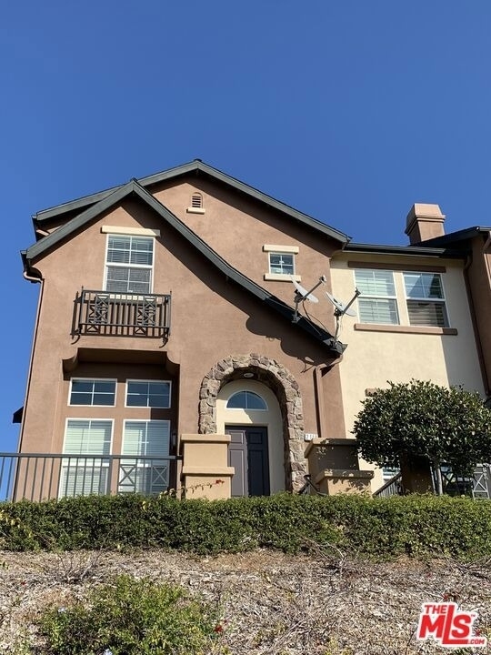 2118 Arnold Way - Photo 0