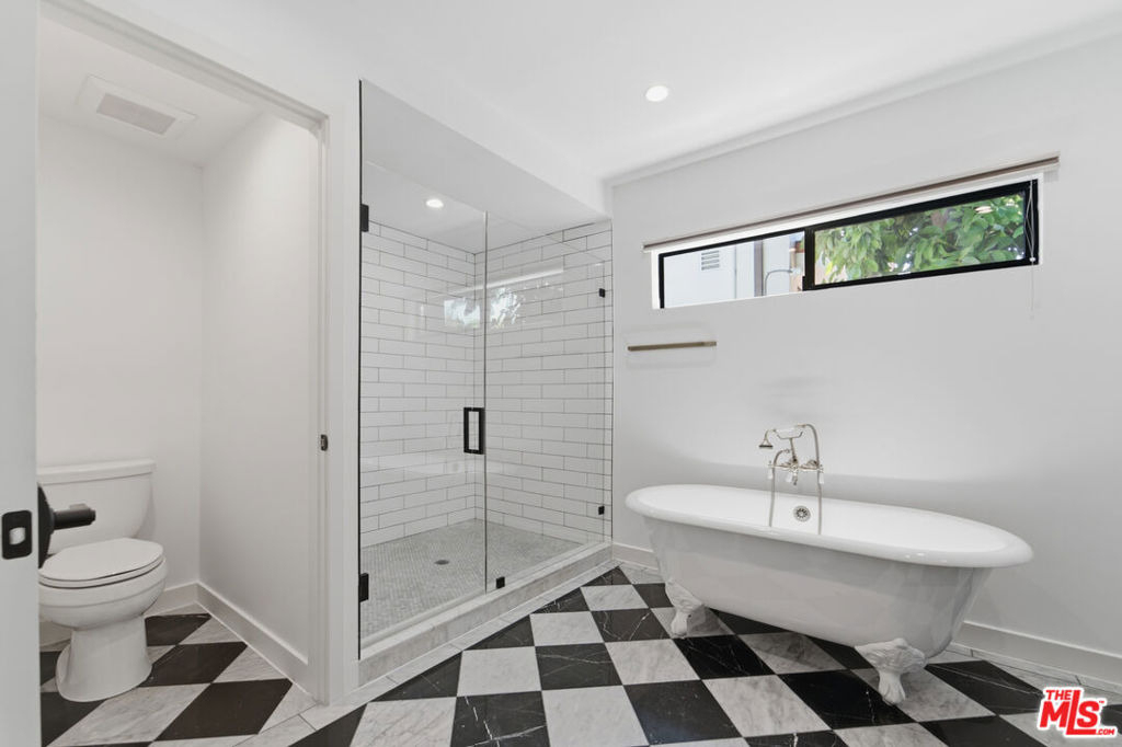 393 Huntley Drive - Photo 16