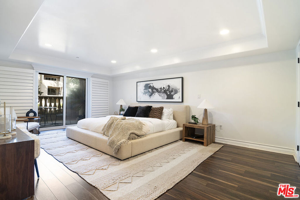 10390 La Grange Avenue - Photo 12