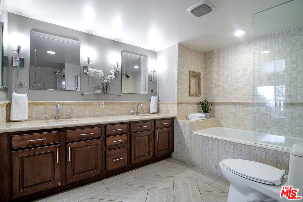 10390 La Grange Avenue - Photo 17