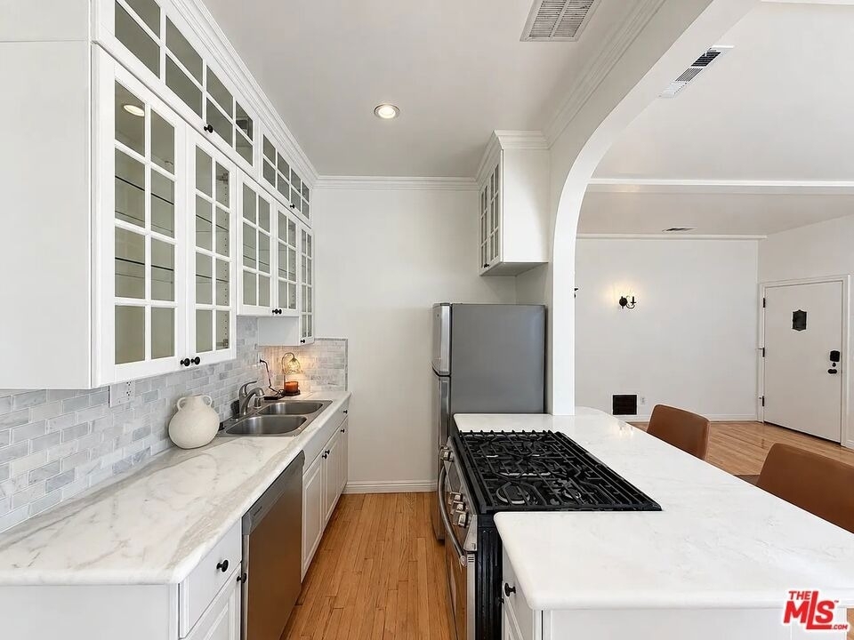 854 4th Street - Photo 4