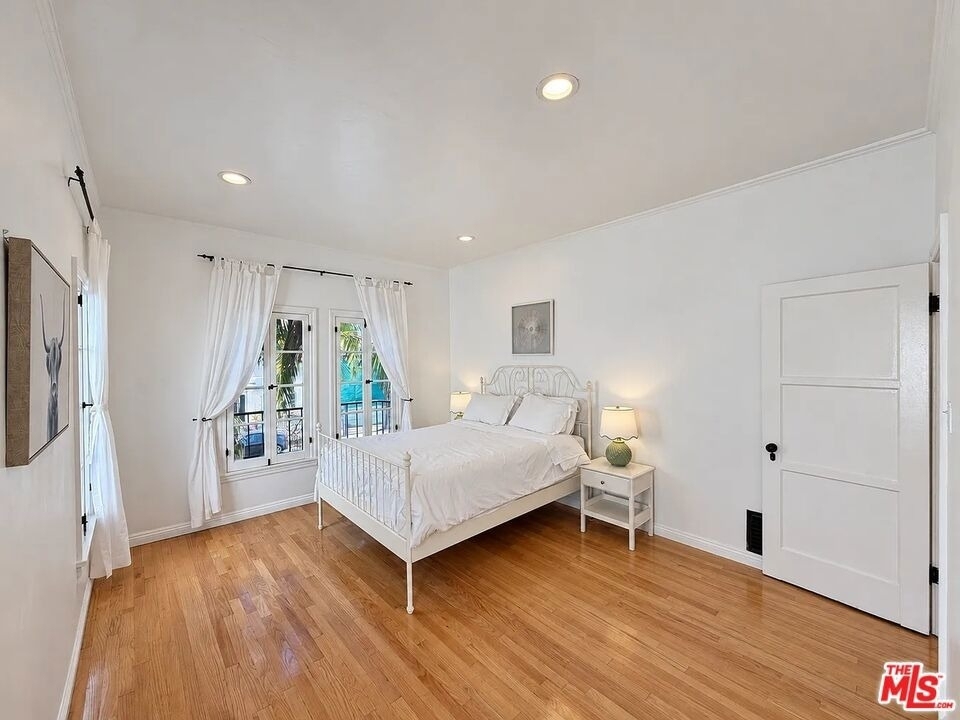 854 4th Street - Photo 8
