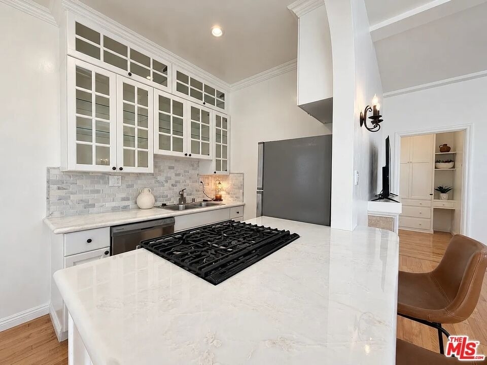 854 4th Street - Photo 3