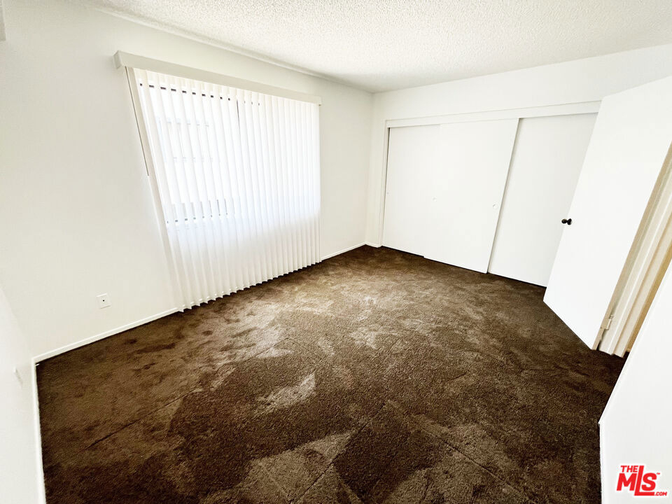 4180 Marlton Avenue - Photo 13