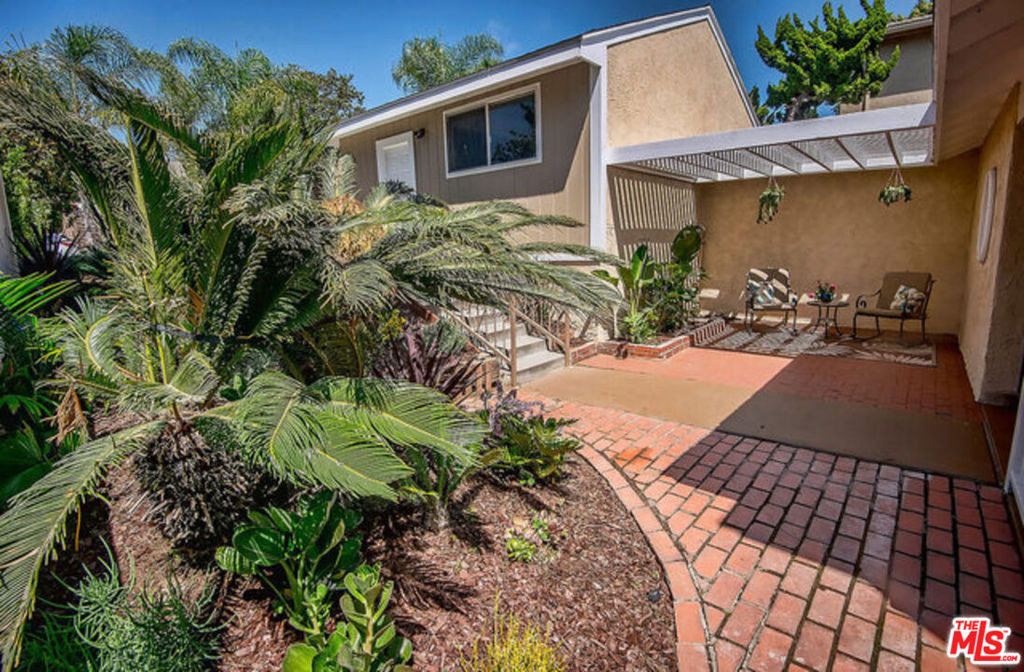 7830 W 83rd Street - Photo 4