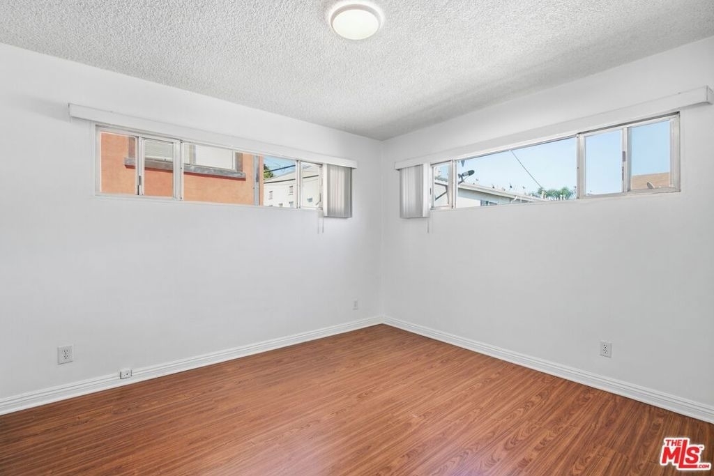 1812 N Gramercy Place - Photo 9