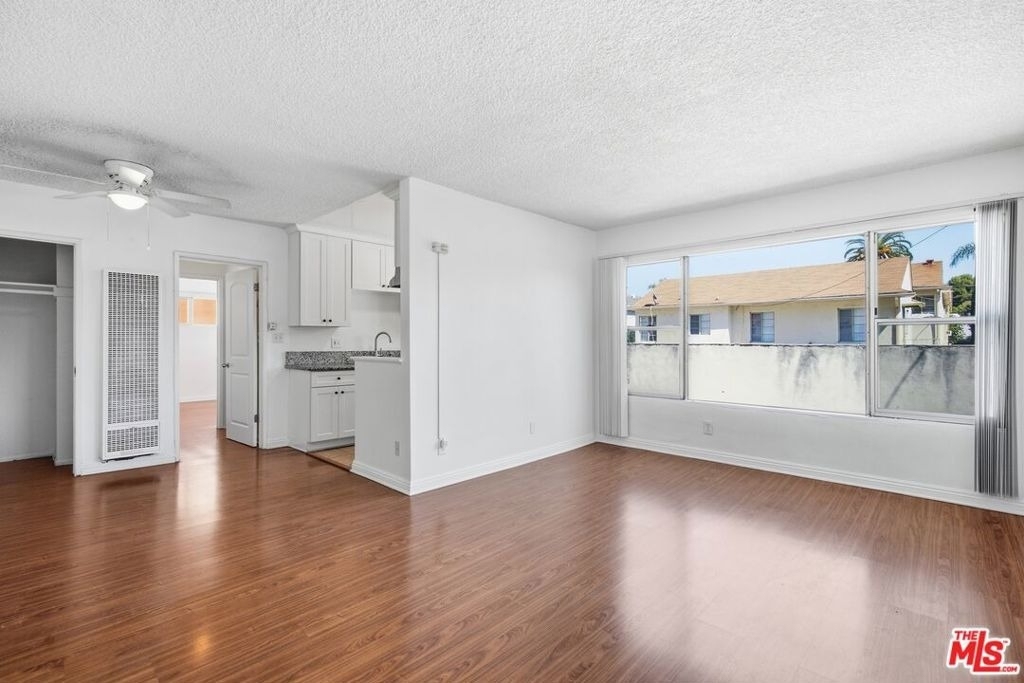 1812 N Gramercy Place - Photo 1
