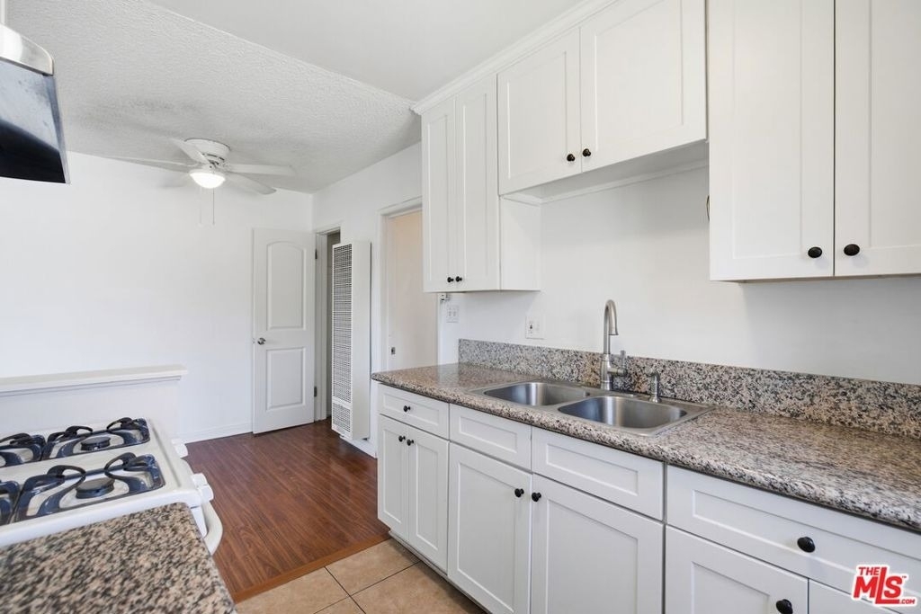 1812 N Gramercy Place - Photo 6