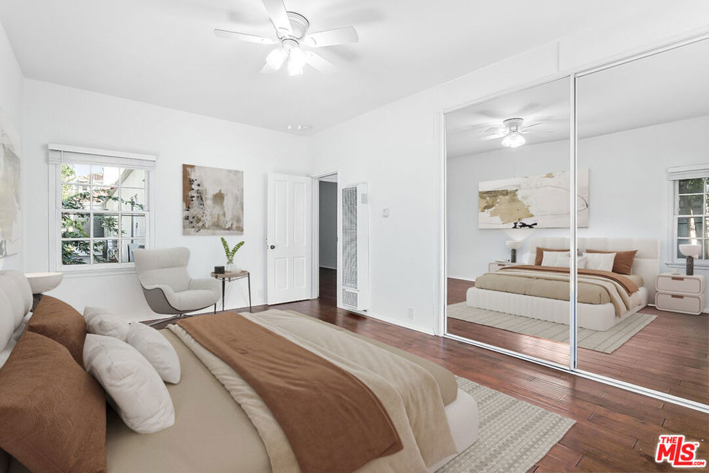 963 N Doheny Drive - Photo 0