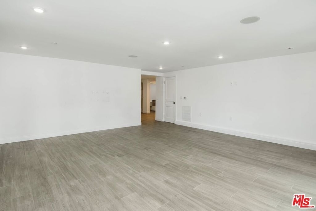 1105 Alta Loma Road - Photo 6