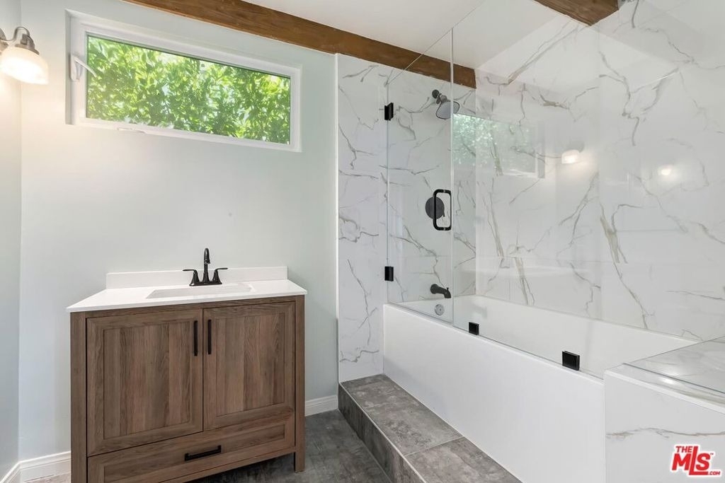 3493 Mandeville Canyon Road - Photo 8