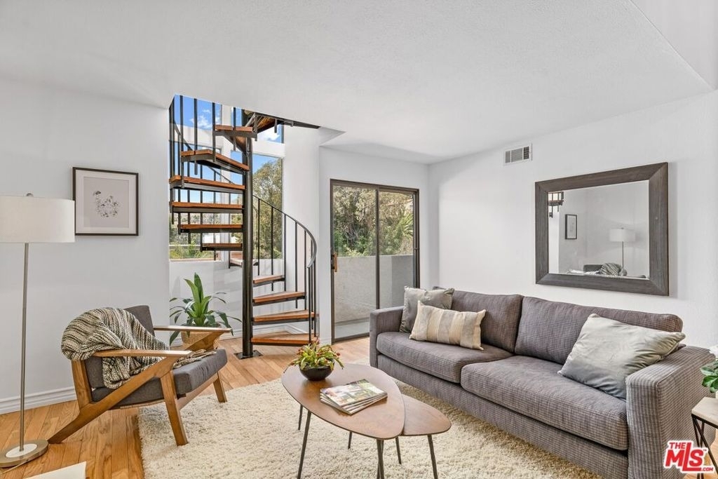 1940 N Highland Avenue - Photo 5