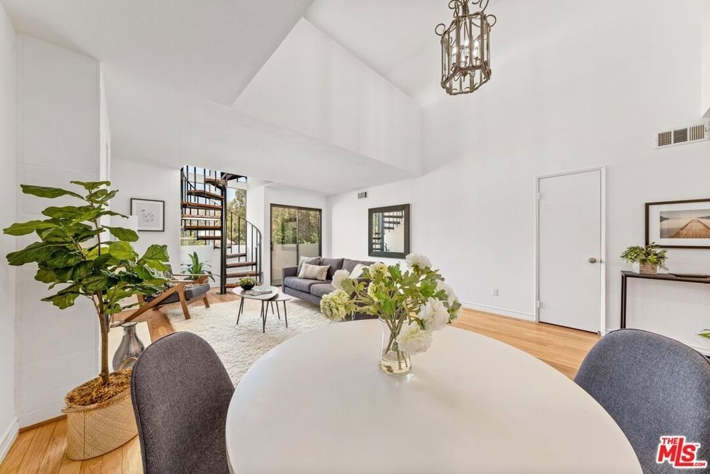 1940 N Highland Avenue - Photo 3