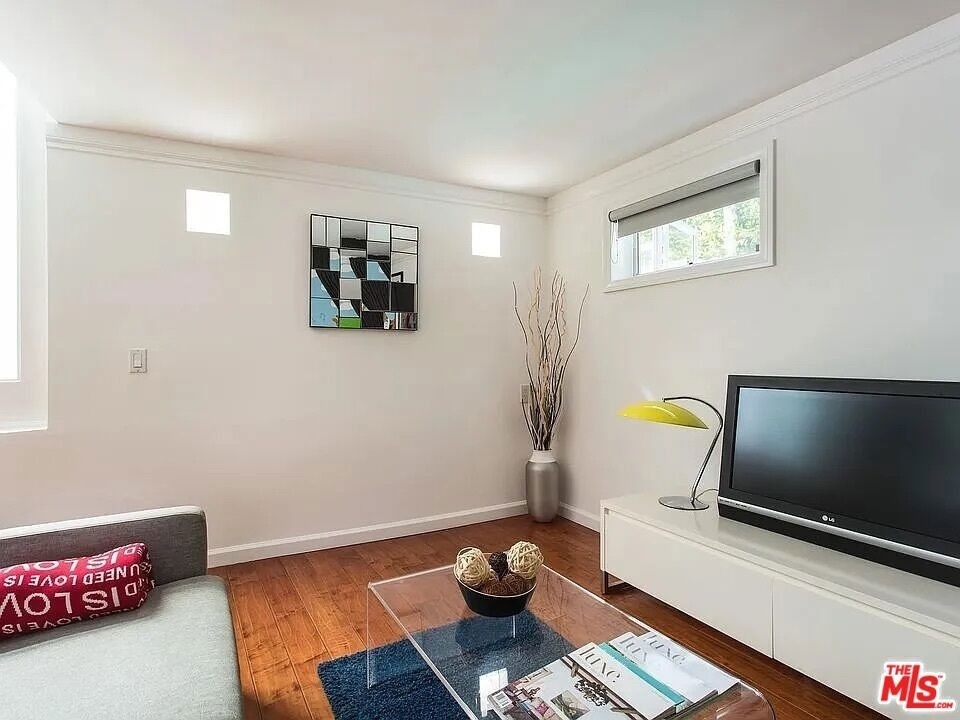 8661 Clifton Way - Photo 6