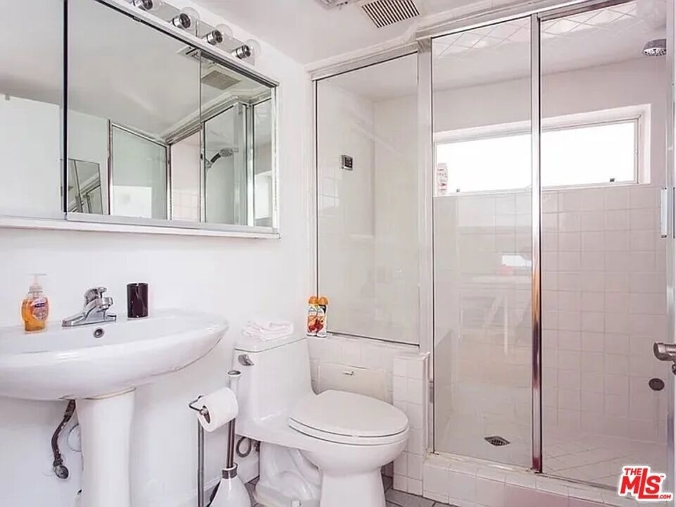 8661 Clifton Way - Photo 16