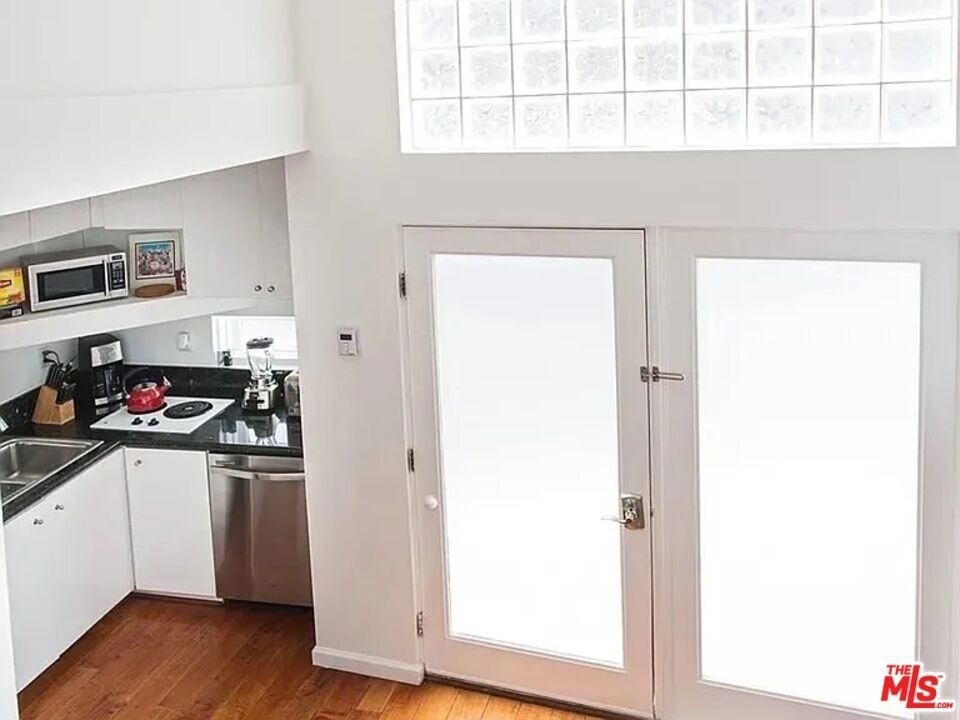 8661 Clifton Way - Photo 7