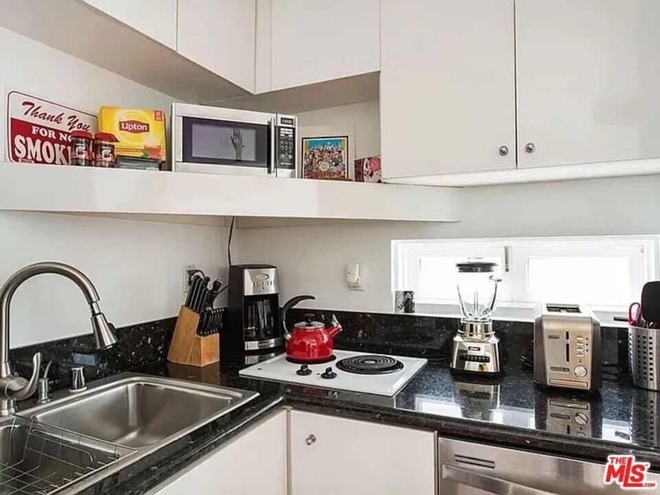 8661 Clifton Way - Photo 8