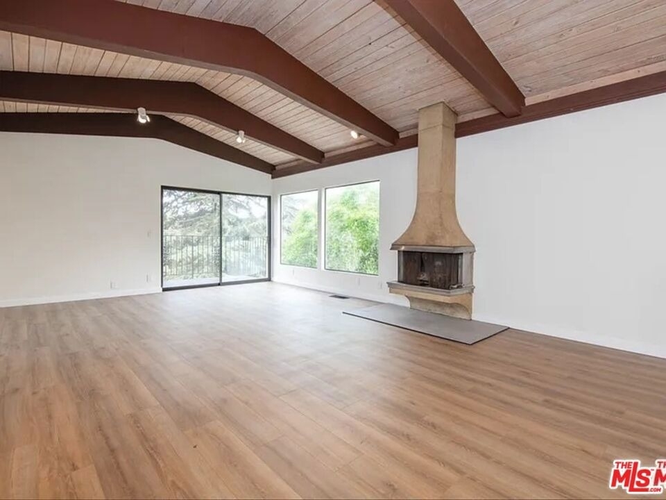 2819 Pacific View Trail - Photo 2