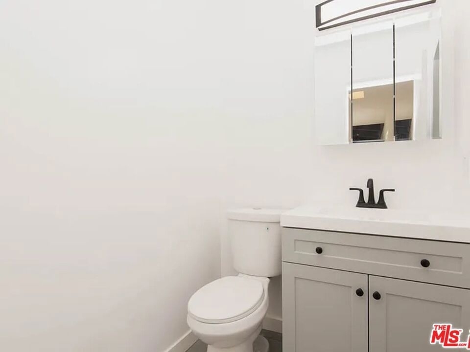 2819 Pacific View Trail - Photo 4