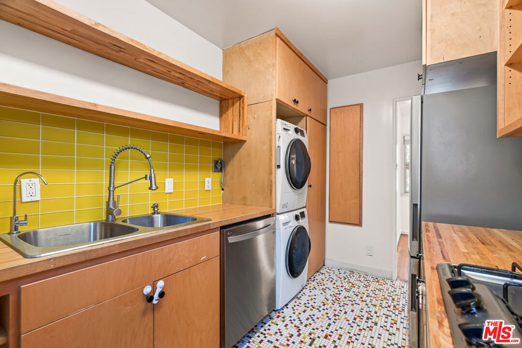 5605 Clemson Street - Photo 5