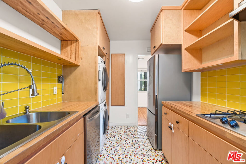 5605 Clemson Street - Photo 4