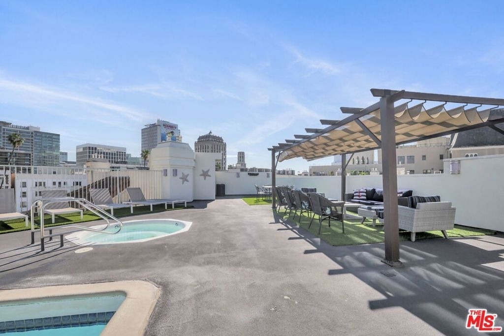 620 S Gramercy Place - Photo 25