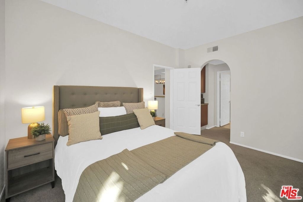 620 S Gramercy Place - Photo 13