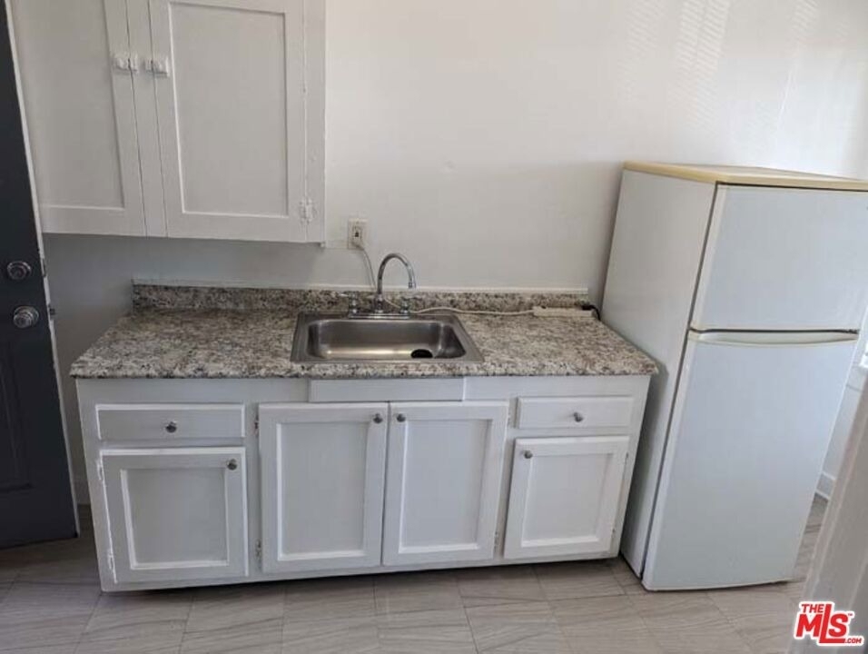 1298 Queen Anne Pl. - Photo 2
