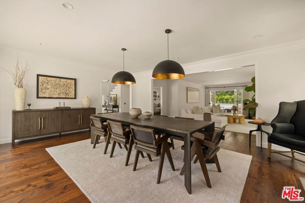 2878 Royston Place - Photo 4