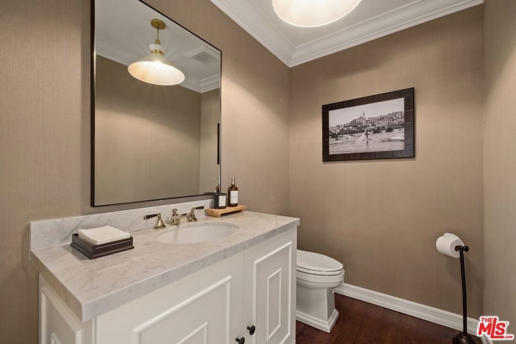 2878 Royston Place - Photo 9