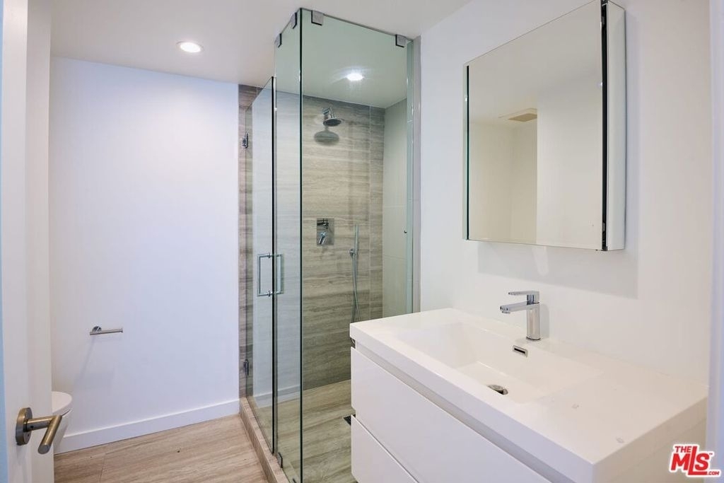 11785 Gateway Boulevard - Photo 5