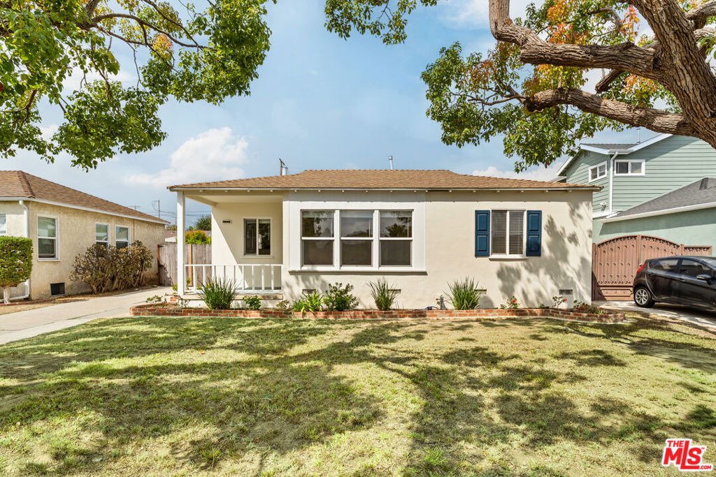 7869 Croydon Avenue - Photo 0