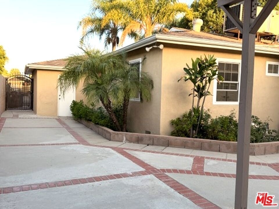 6313 Bluebell Avenue - Photo 34