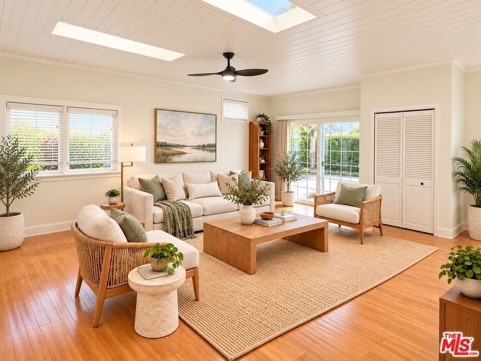 6313 Bluebell Avenue - Photo 12