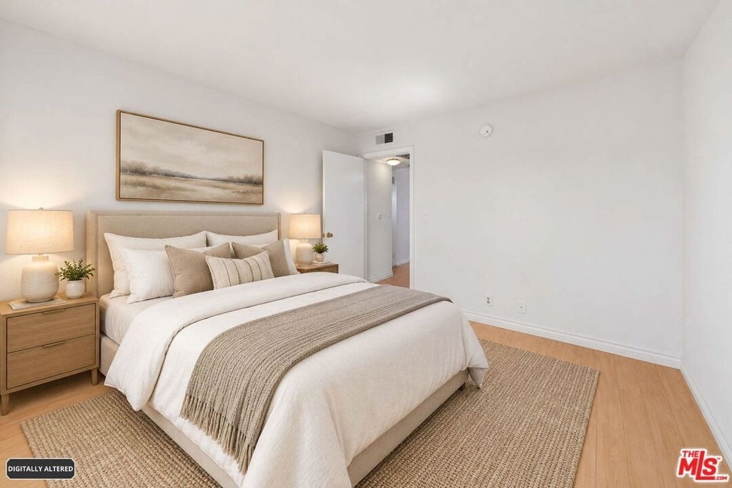 158 N Normandie Avenue - Photo 16