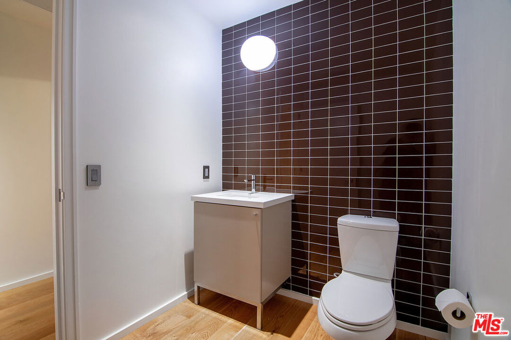 1155 S Grand Avenue - Photo 5