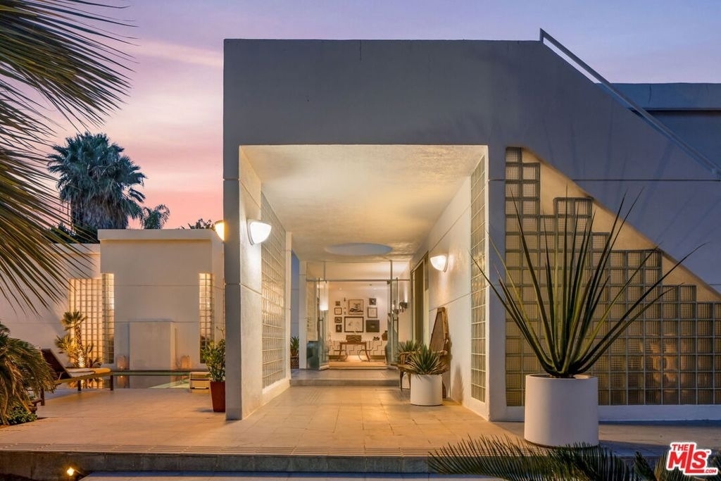 520 W Via Lola - Photo 34