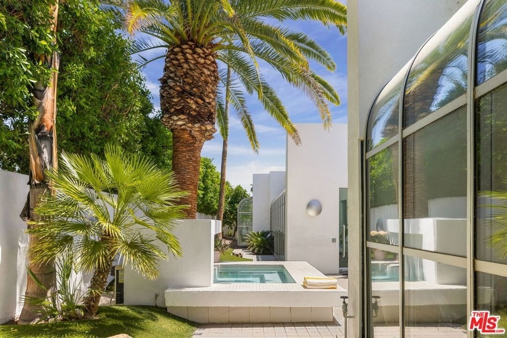 520 W Via Lola - Photo 18