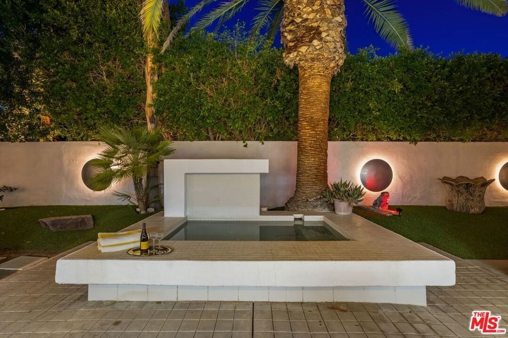 520 W Via Lola - Photo 36