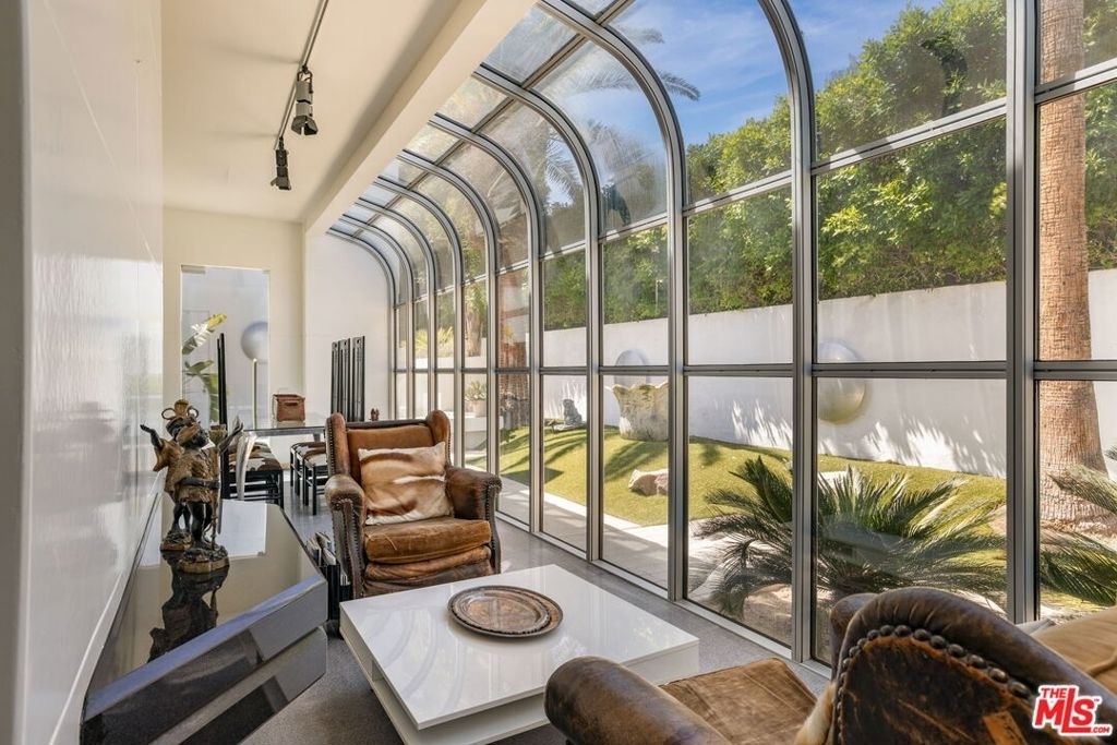 520 W Via Lola - Photo 17