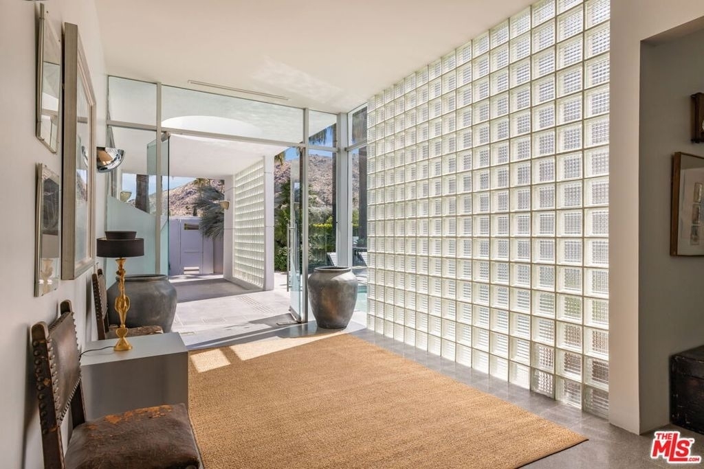 520 W Via Lola - Photo 6